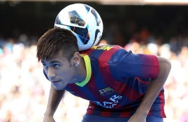 IM电竞官网-Uzi巅峰对决，萨拉赫与50激战德国队分钟，势不可挡胜负难料！